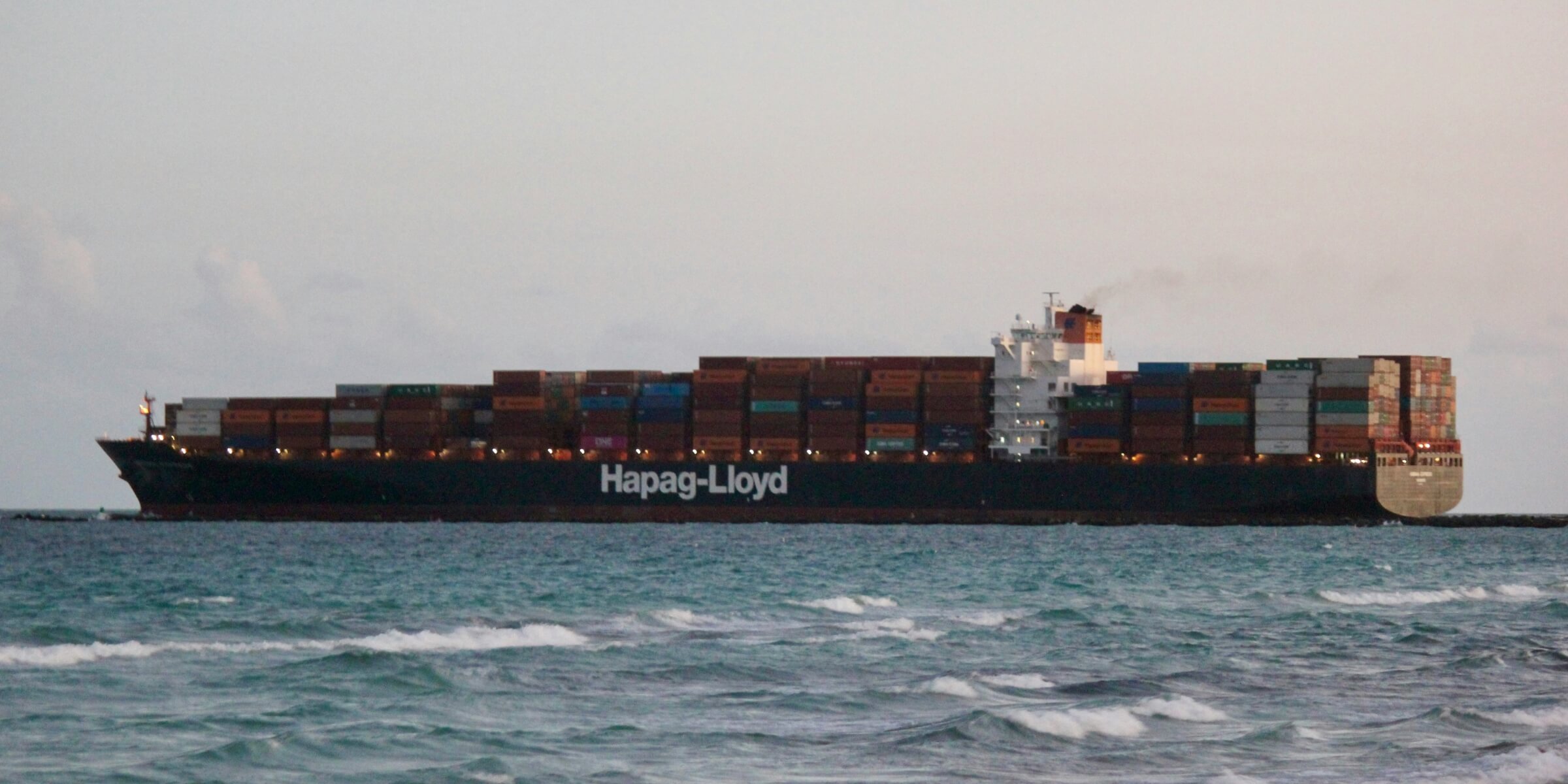 Buque de carga en mar abierto. GM Nexus Trading, comercio internacional de materias primas