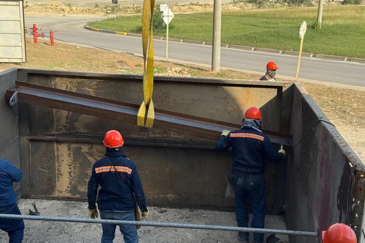 Izaje y montaje de componente industrial